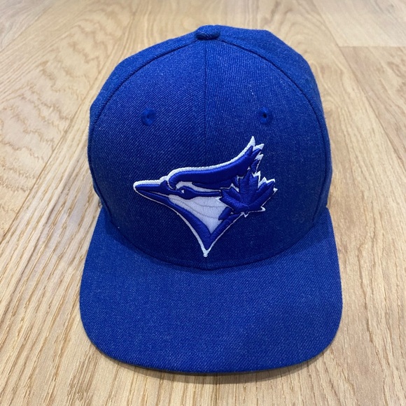 New Era 9Fifty Toronto Blue Jays SnapBack Hat - Picture 2 of 10
